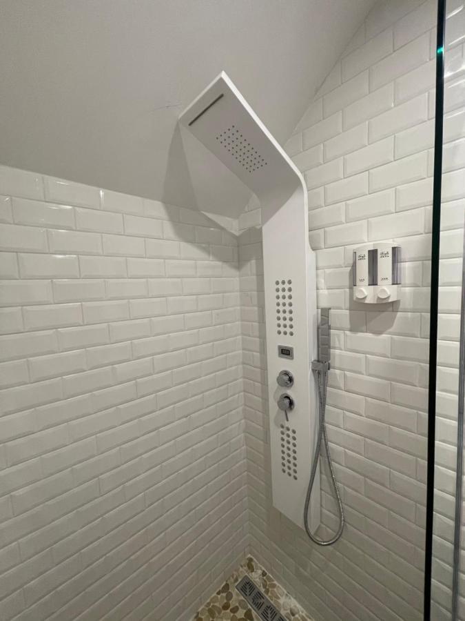 Appartement Hors Du Commun Avec Son Jacuzzi Salies-de-Bearn Exterior photo